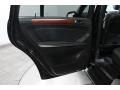 Black - GL 450 4Matic Photo No. 14