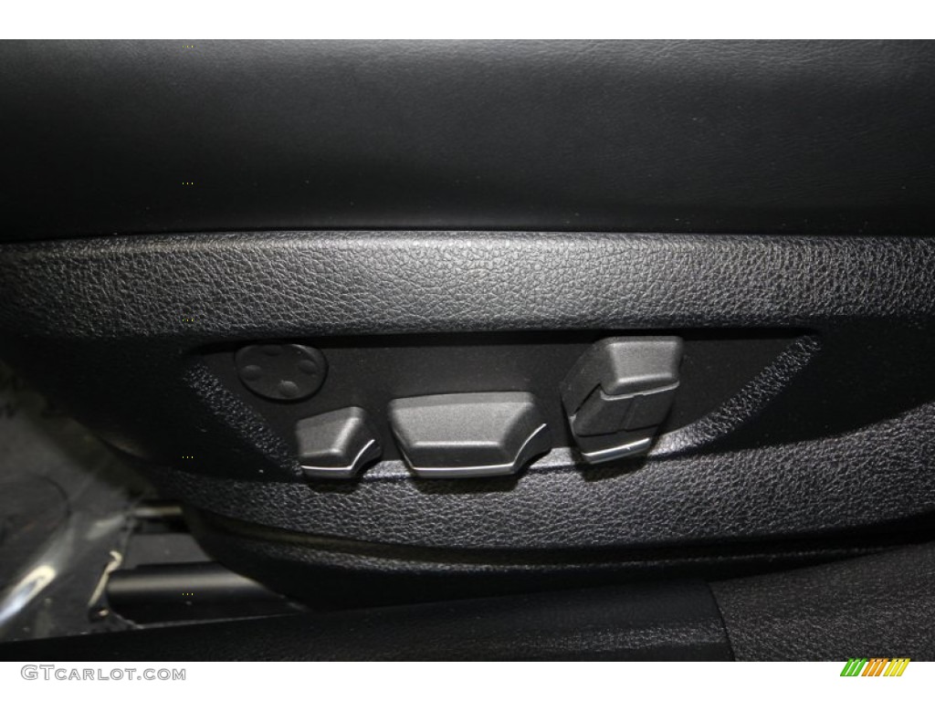 2012 5 Series 550i xDrive Sedan - Dark Graphite Metallic II / Black photo #18