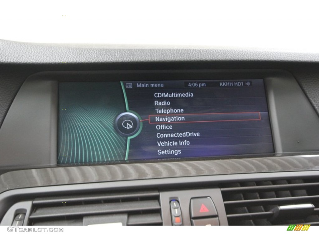 2012 BMW 5 Series 550i xDrive Sedan Controls Photo #78716582