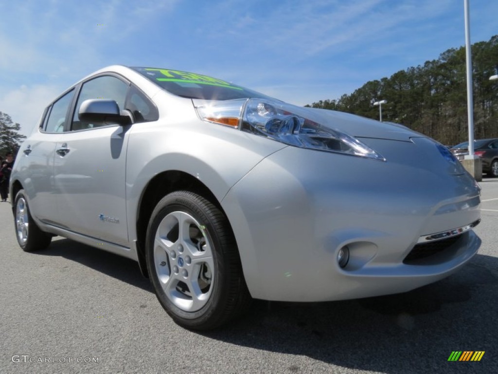 Brilliant Silver 2013 Nissan LEAF SV Exterior Photo #78717878