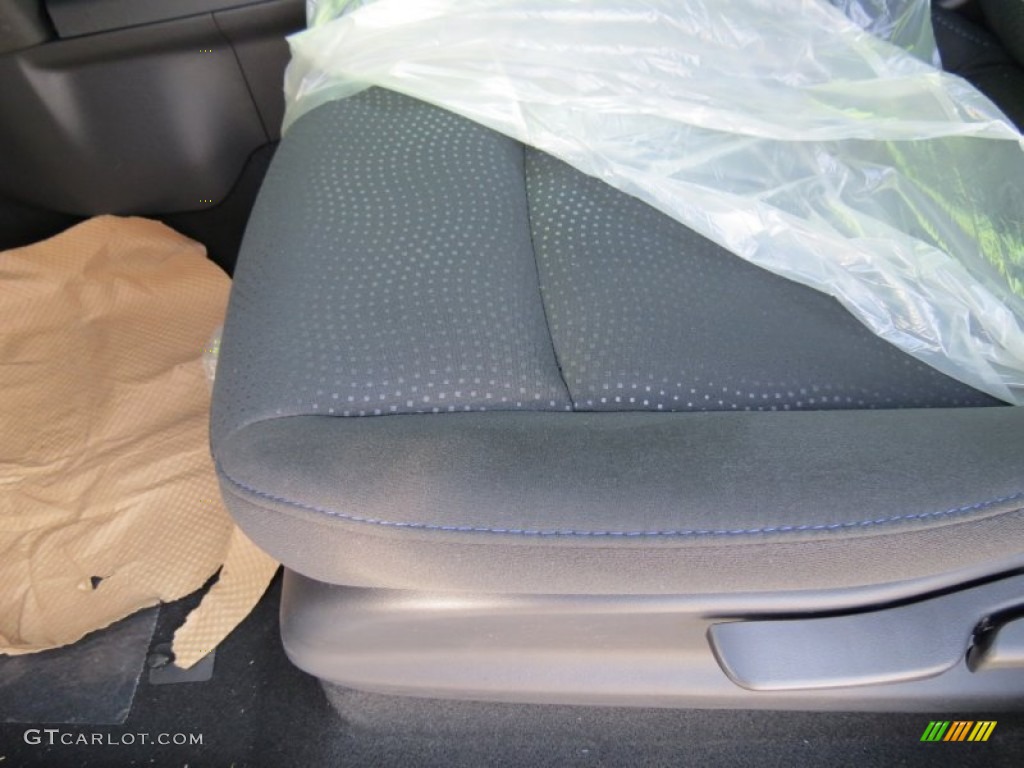 2013 Nissan LEAF SV Front Seat Photo #78717933