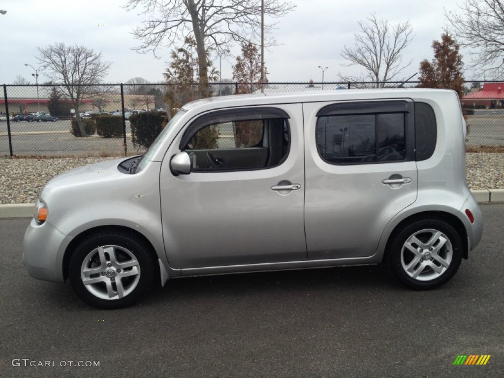 2009 Cube 1.8 SL - Chrome Silver / Light Gray photo #4