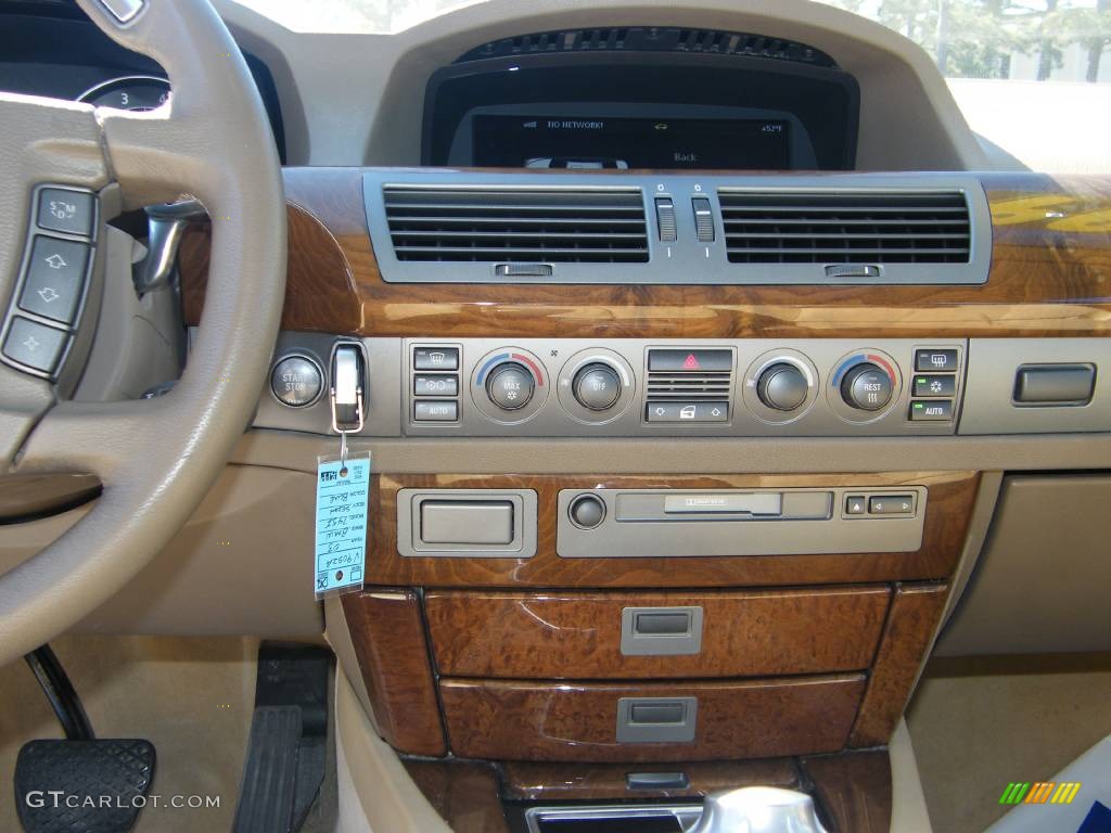 2003 7 Series 745i Sedan - Orient Blue Metallic / Dark Beige/Beige III photo #19