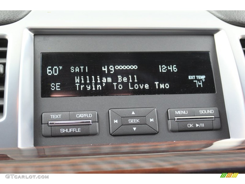 2009 Lincoln MKS Sedan Controls Photo #78720563