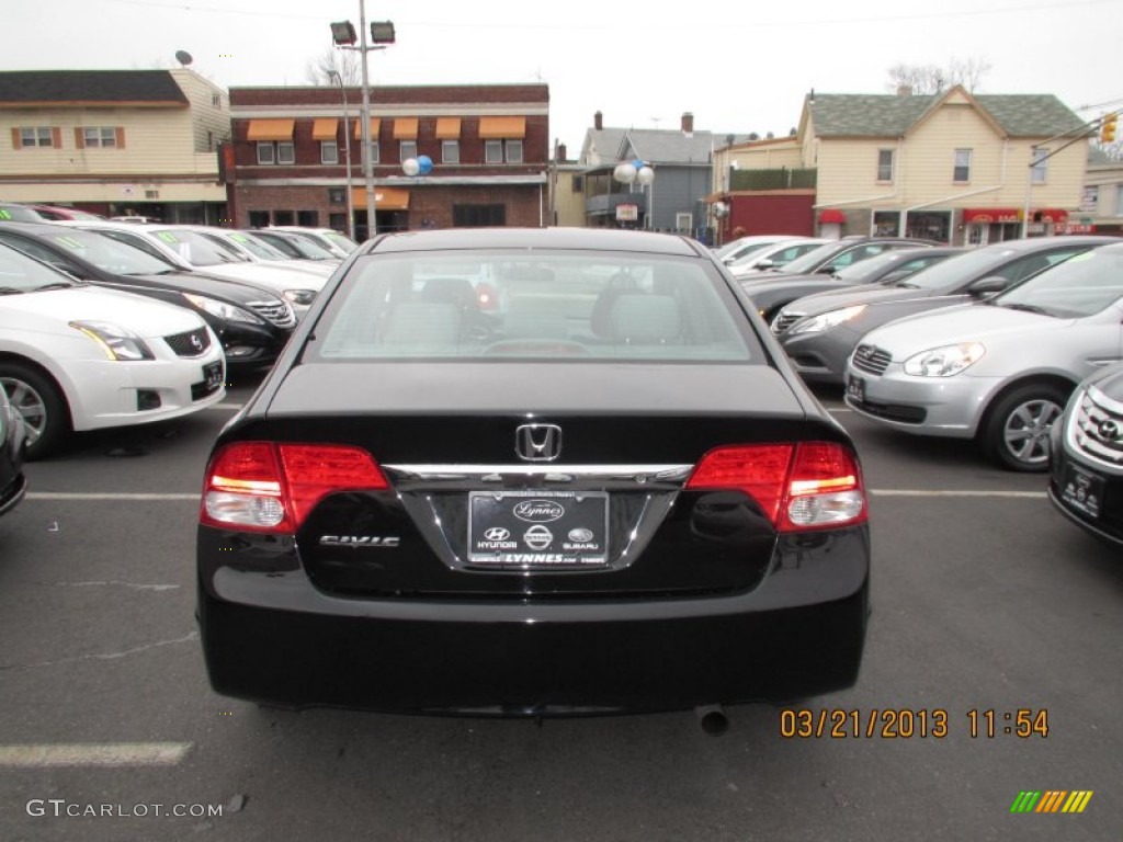 2010 Civic LX Sedan - Crystal Black Pearl / Gray photo #4