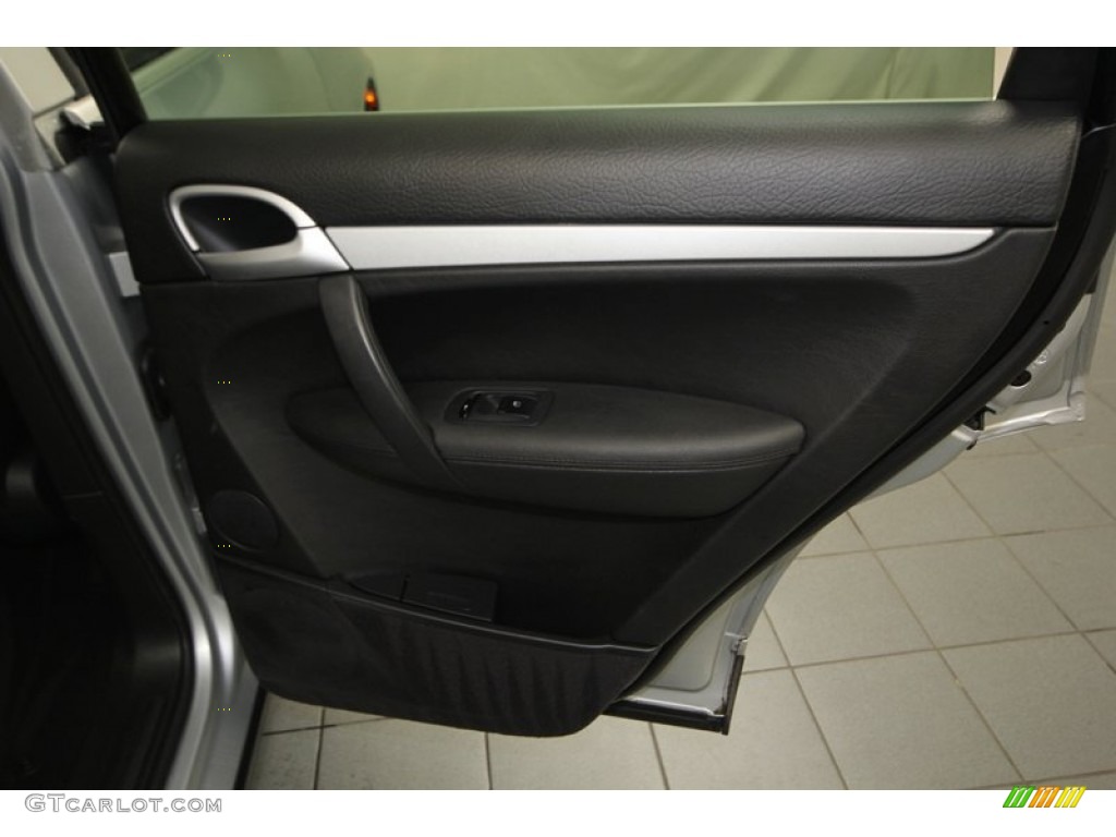 2008 Porsche Cayenne Tiptronic Black Door Panel Photo #78721715