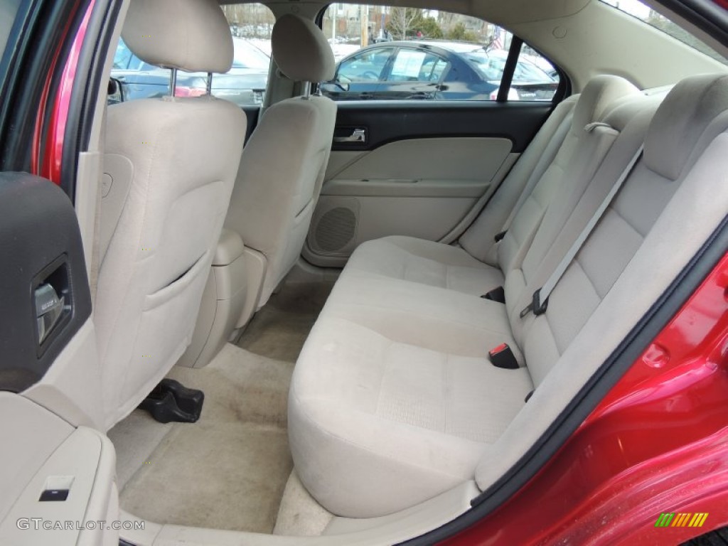 2008 Ford Fusion SE Rear Seat Photos