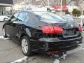 Black - Jetta SE Sedan Photo No. 9