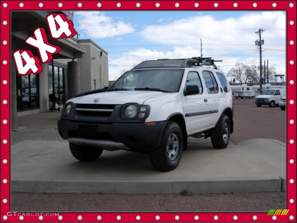 2002 Xterra XE V6 4x4 - Cloud White / Gray Celadon photo #1