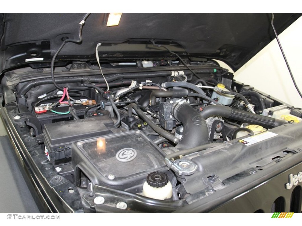 2007 Jeep Wrangler Rubicon 4x4 3.8 Liter OHV 12-Valve V6 Engine Photo #78723554