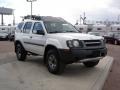 Cloud White - Xterra XE V6 4x4 Photo No. 14