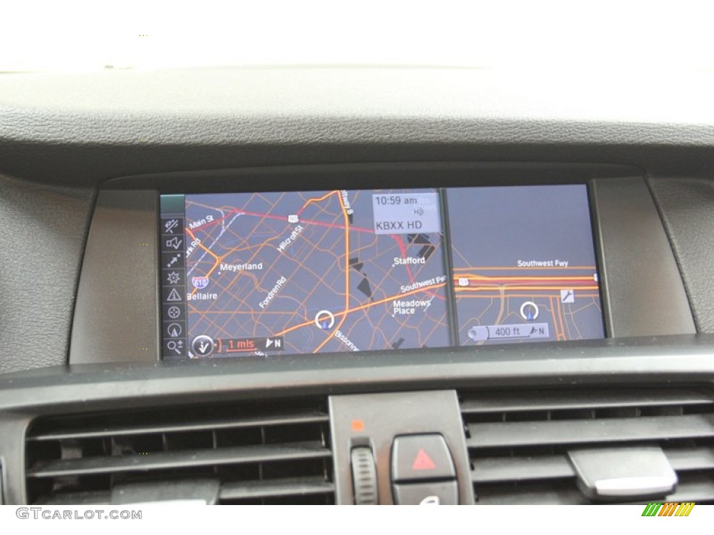 2011 BMW X3 xDrive 28i Navigation Photos