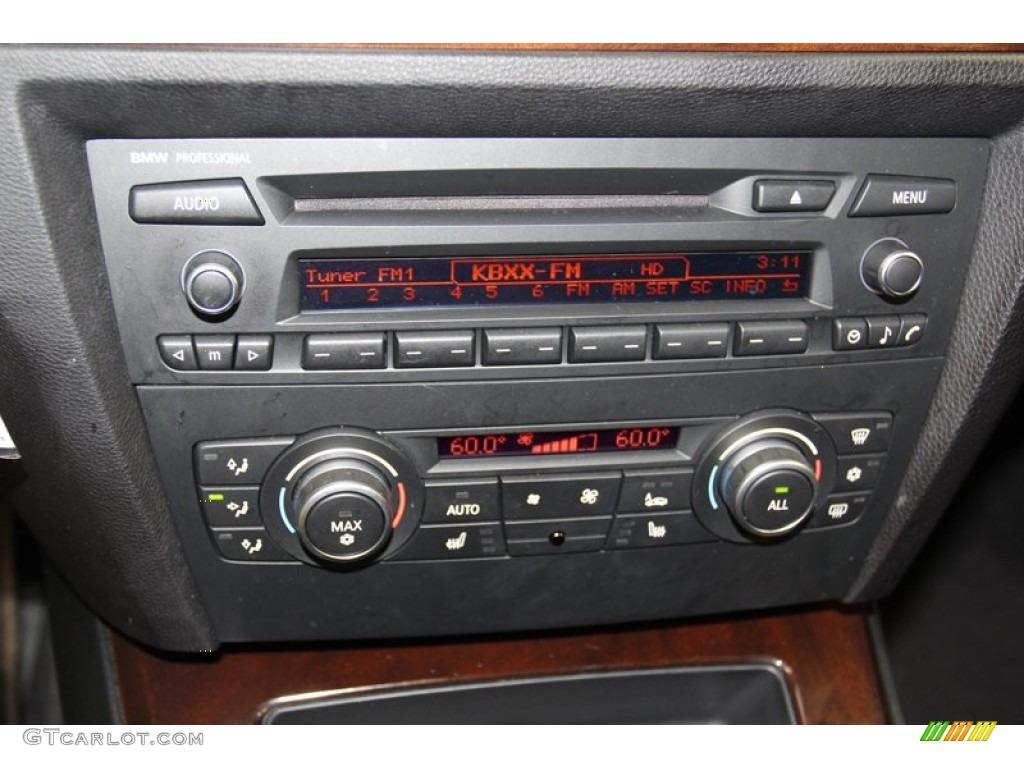 2011 BMW 3 Series 328i Sedan Controls Photo #78727154