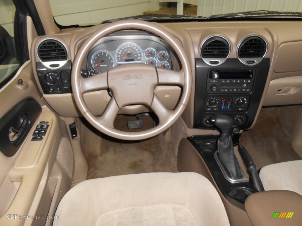 2004 Envoy SLT 4x4 - Silver Green Metallic / Light Tan photo #24