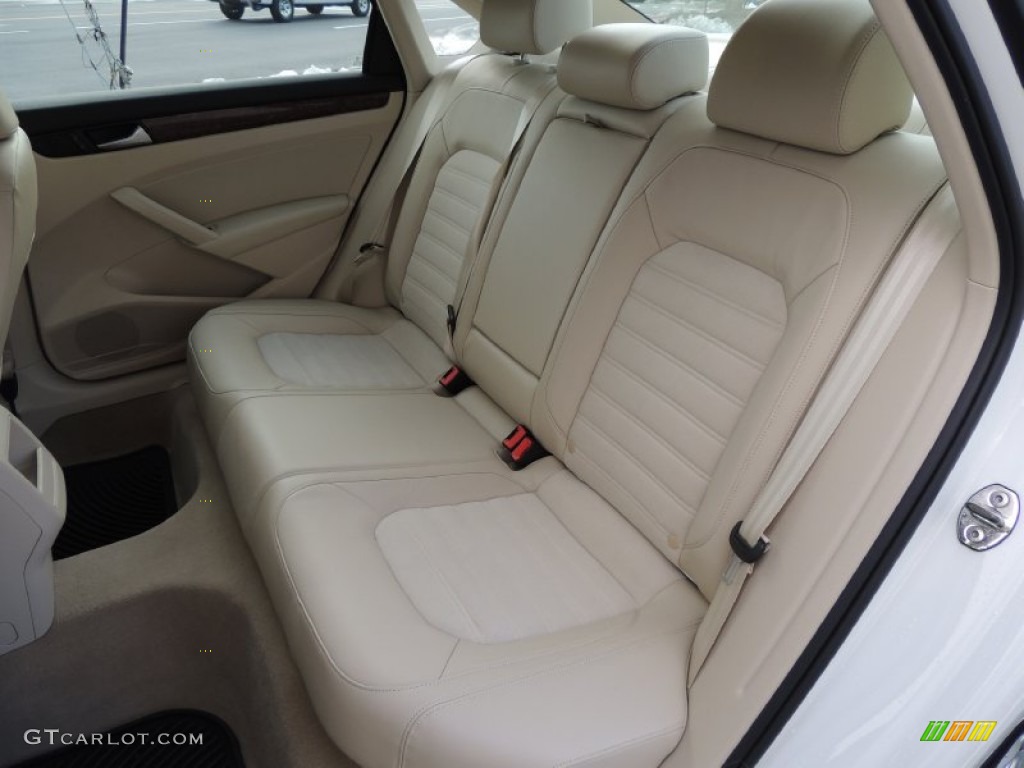 2012 Volkswagen Passat 2.5L SEL Rear Seat Photo #78728272