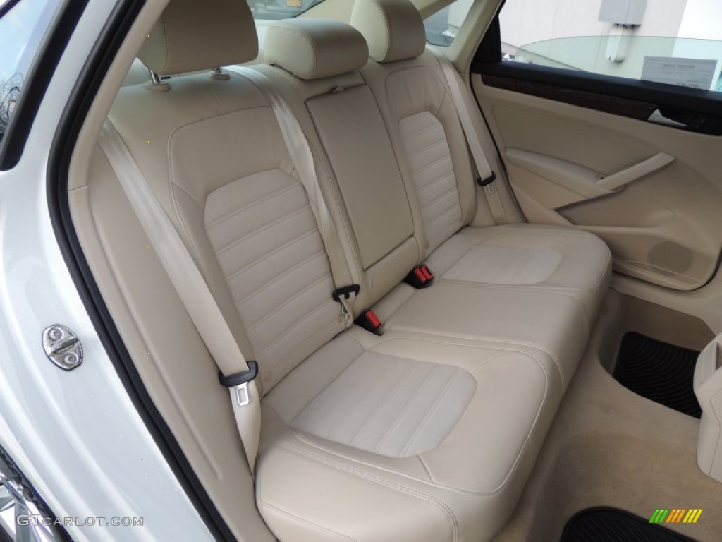 2012 Volkswagen Passat 2.5L SEL Rear Seat Photo #78728310