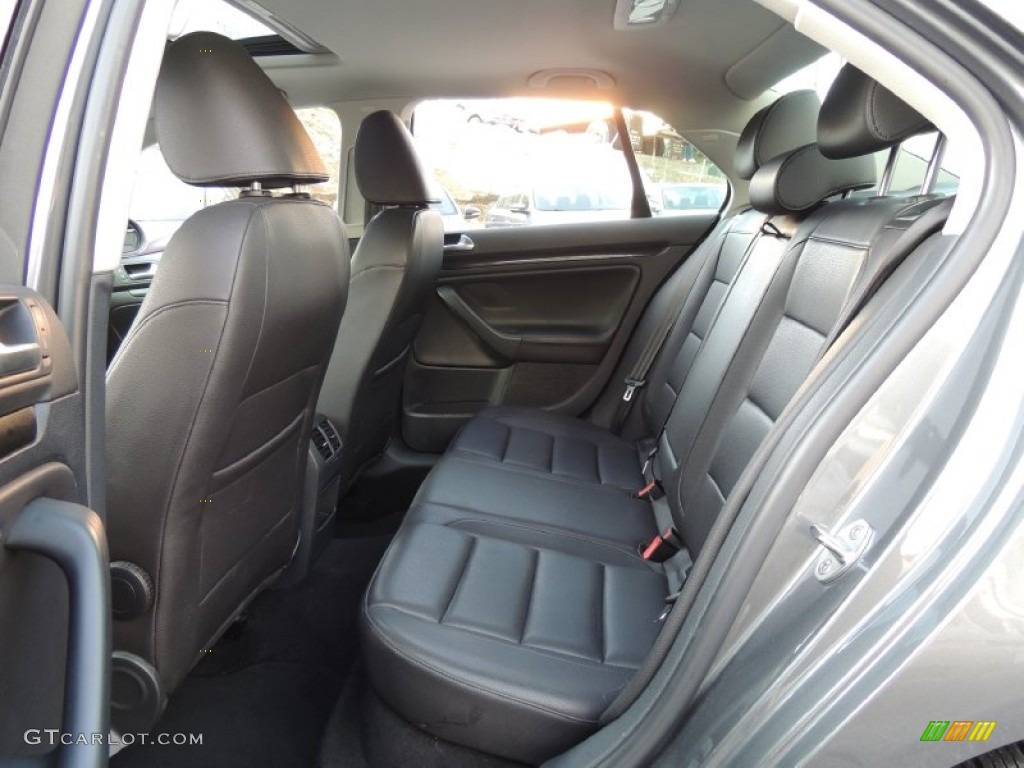 2010 Volkswagen Jetta SE Sedan Rear Seat Photo #78728723