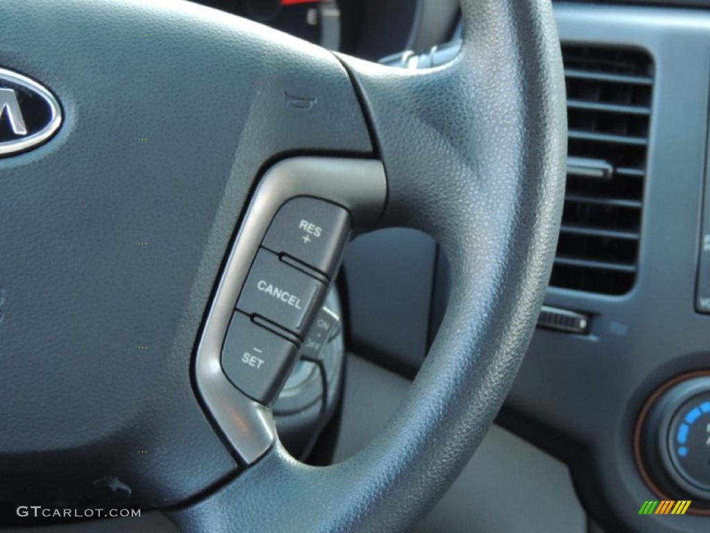 2009 Kia Optima LX Controls Photo #78730081