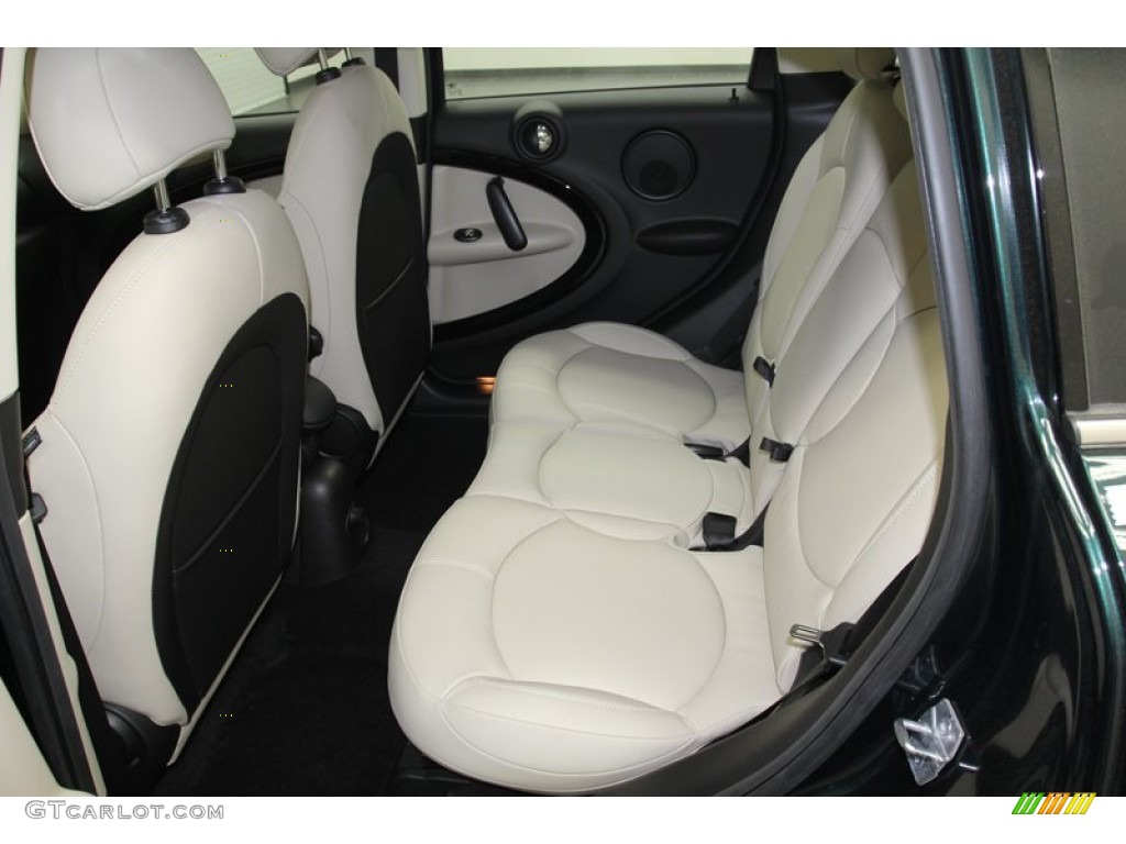 2013 Mini Cooper Countryman Rear Seat Photos