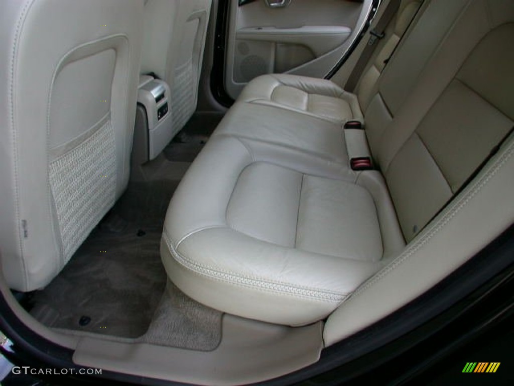 2012 Volvo XC70 3.2 AWD Rear Seat Photo #78731589