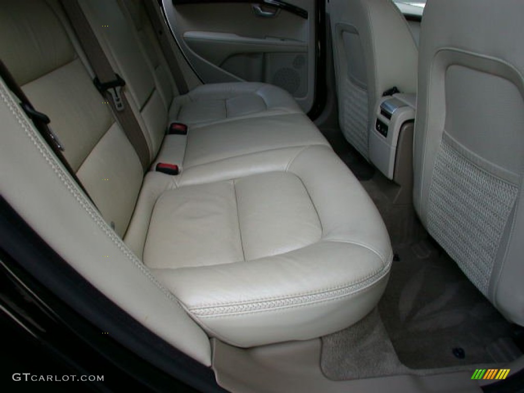 Sandstone Beige Interior 2012 Volvo XC70 3.2 AWD Photo #78731603