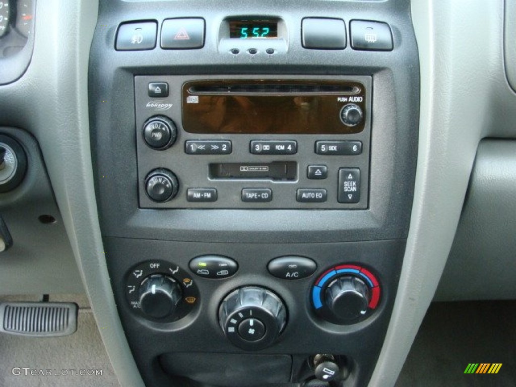 2004 Hyundai Santa Fe GLS 4WD Controls Photo #78735071