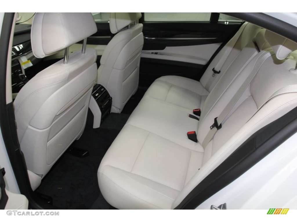2013 BMW 7 Series 740i Sedan Rear Seat Photo #78737984