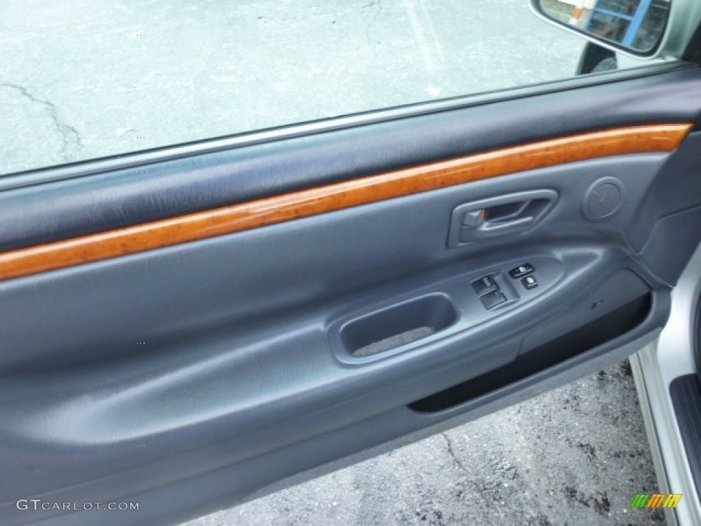 2002 Toyota Solara SLE V6 Convertible Door Panel Photos