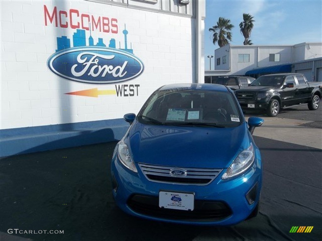 2013 Fiesta SE Sedan - Blue Candy / Charcoal Black/Light Stone photo #1