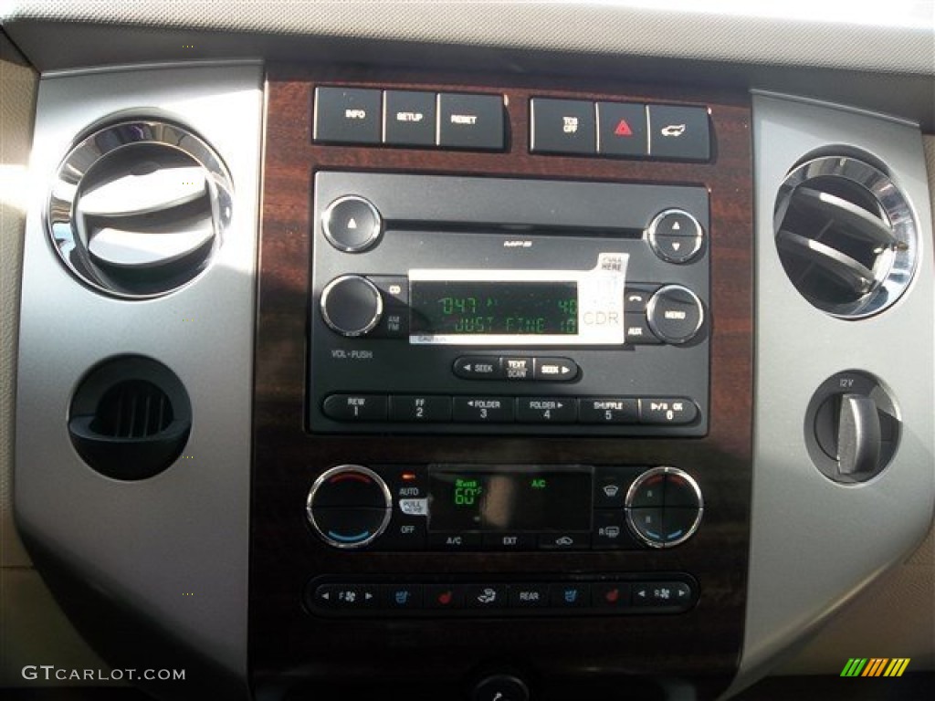 2013 Ford Expedition XLT Controls Photos
