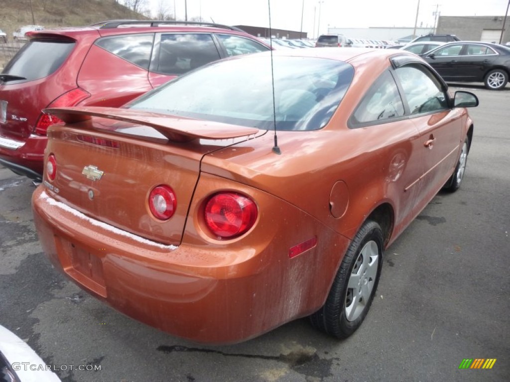 2007 Cobalt LS Coupe - Sunburst Orange Metallic / Gray photo #2