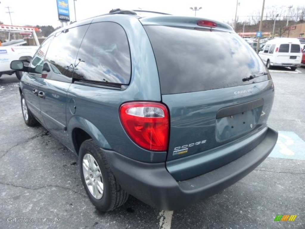 2007 Caravan SE - Magnesium Green Pearl / Medium Slate Gray photo #5