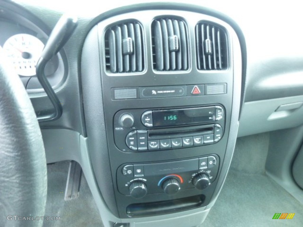 2007 Dodge Caravan SE Controls Photos
