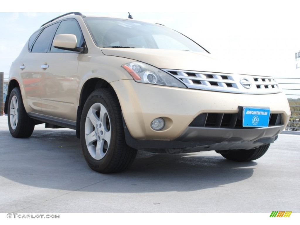 Luminous Gold Metallic Nissan Murano