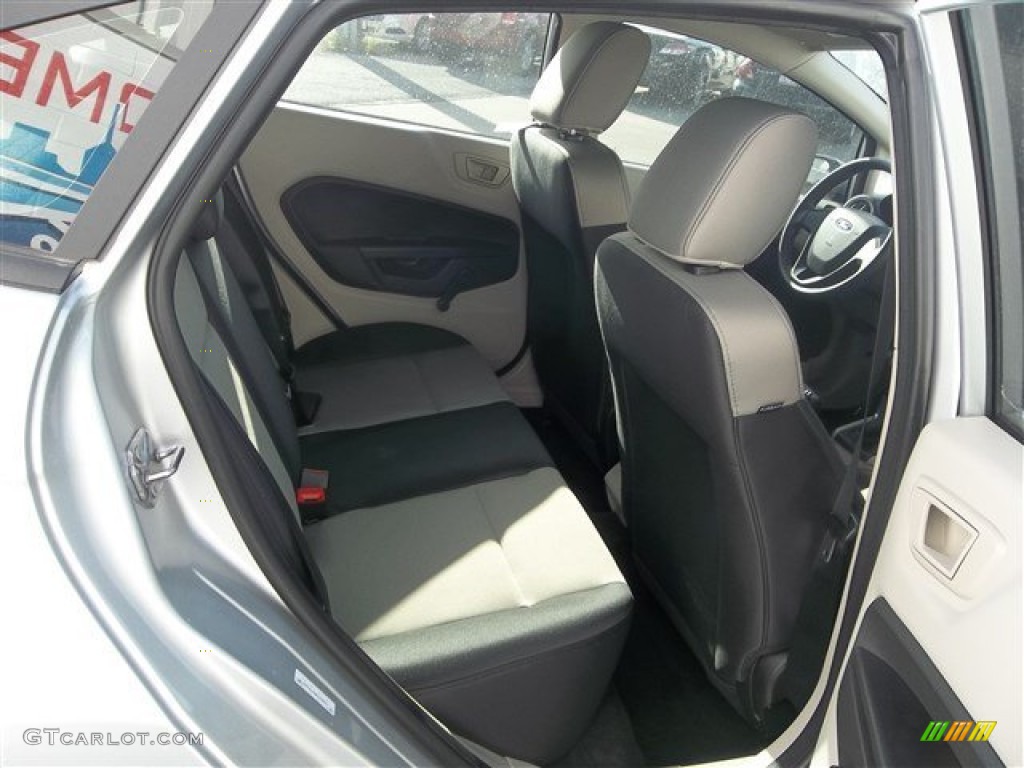 2013 Fiesta S Sedan - Ingot Silver / Charcoal Black/Light Stone photo #11