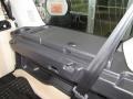 Java Black Pearlescent - LR3 V8 SE Photo No. 25