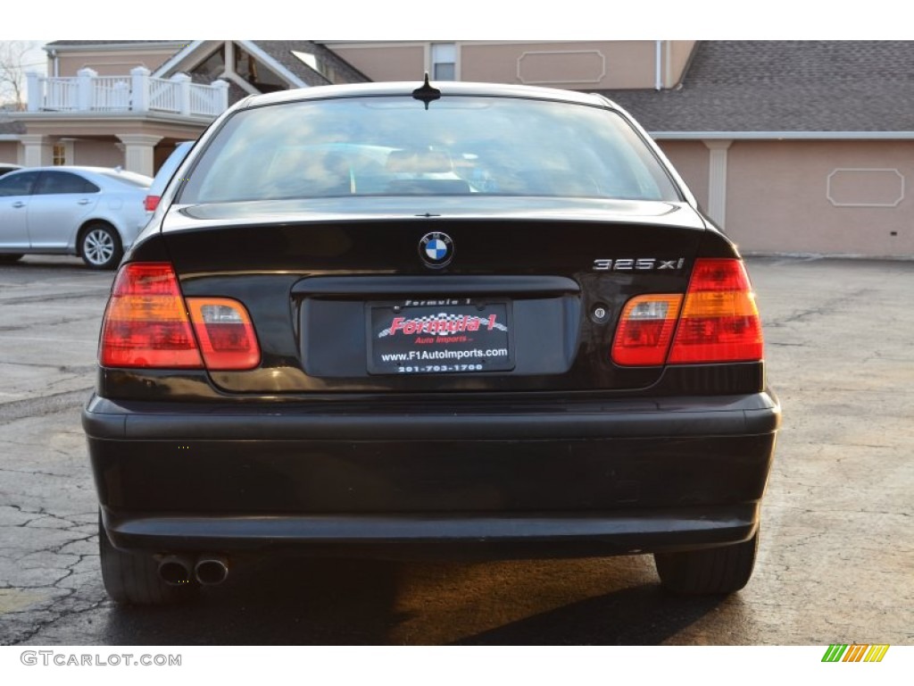 2004 3 Series 325xi Sedan - Jet Black / Black photo #6