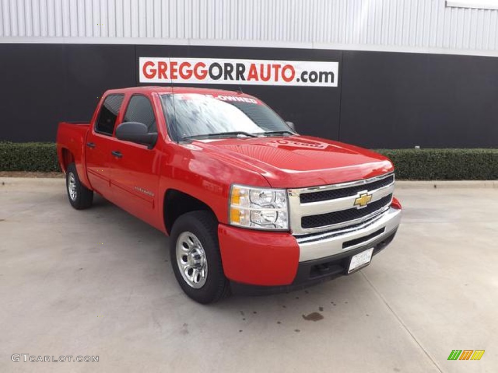 2011 Silverado 1500 LS Crew Cab - Victory Red / Dark Titanium photo #1