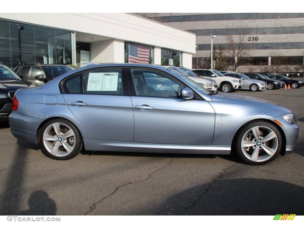 2009 3 Series 335i Sedan - Blue Water Metallic / Black photo #4