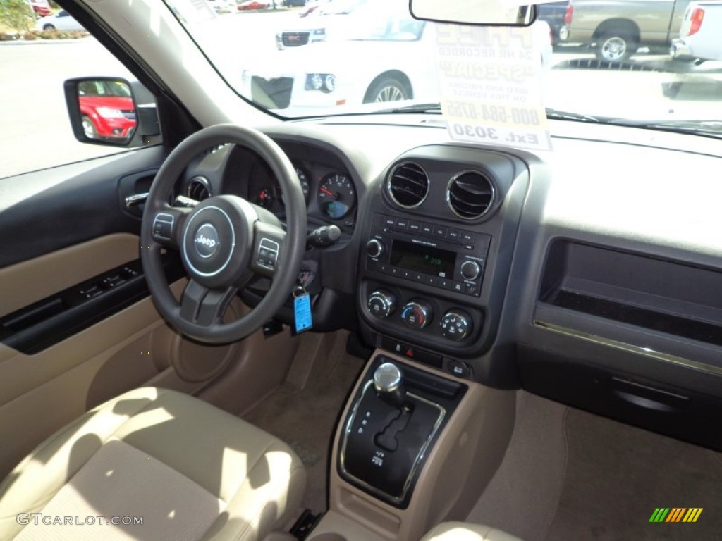 2012 Jeep Patriot Sport Dashboard Photos