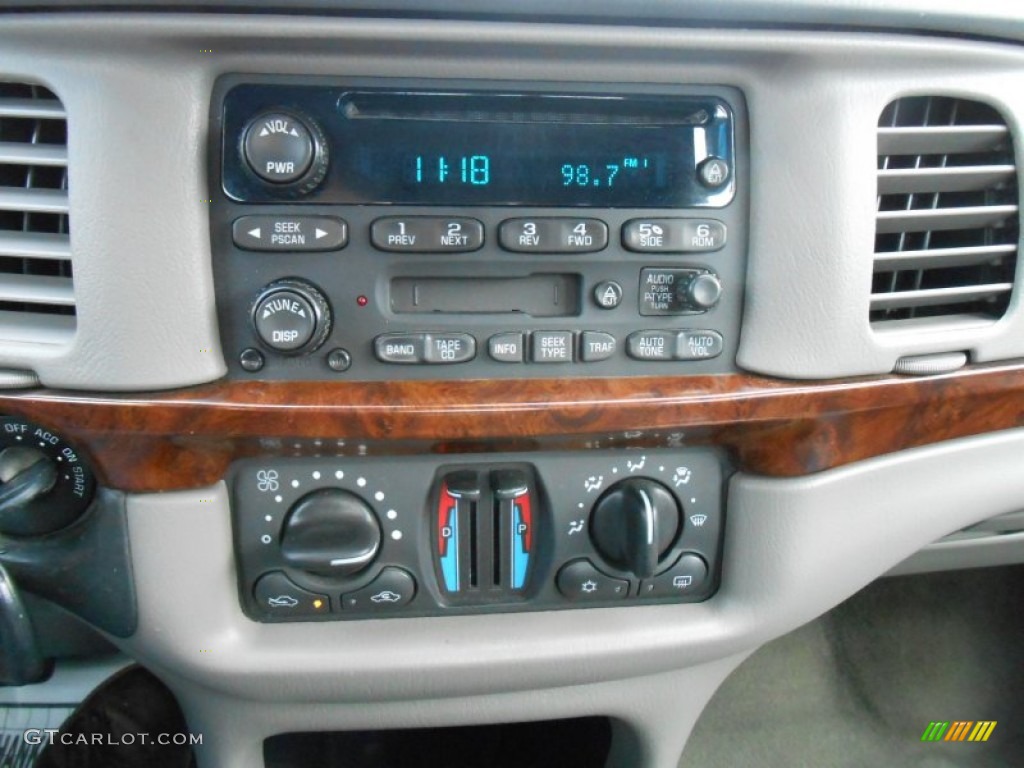 2004 Chevrolet Impala LS Controls Photo #78755156