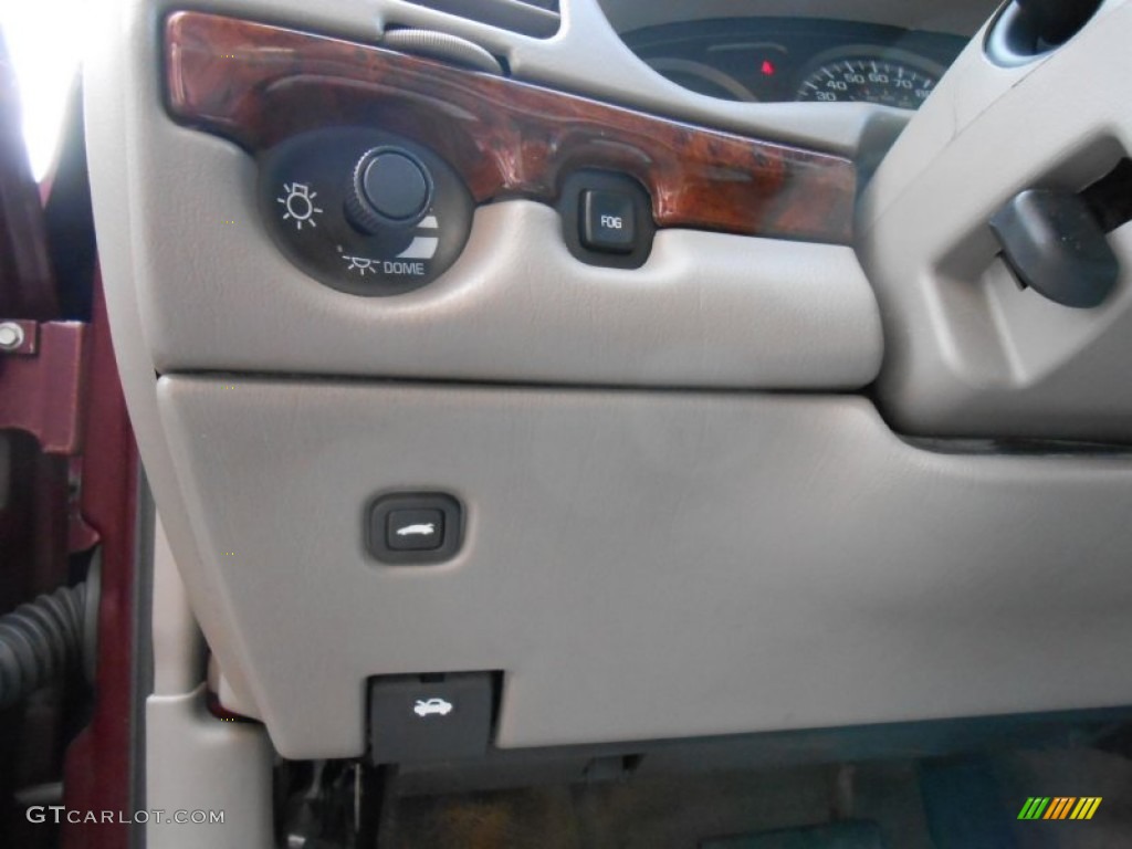 2004 Chevrolet Impala LS Controls Photo #78755252