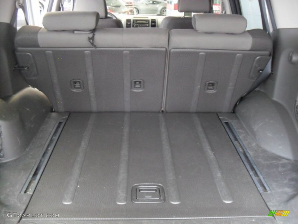 2007 Nissan Xterra S 4x4 Trunk Photos