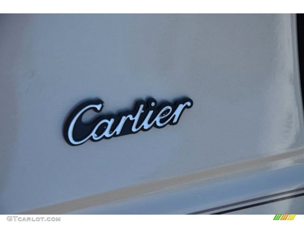 2003 Lincoln Town Car Cartier Marks and Logos Photos