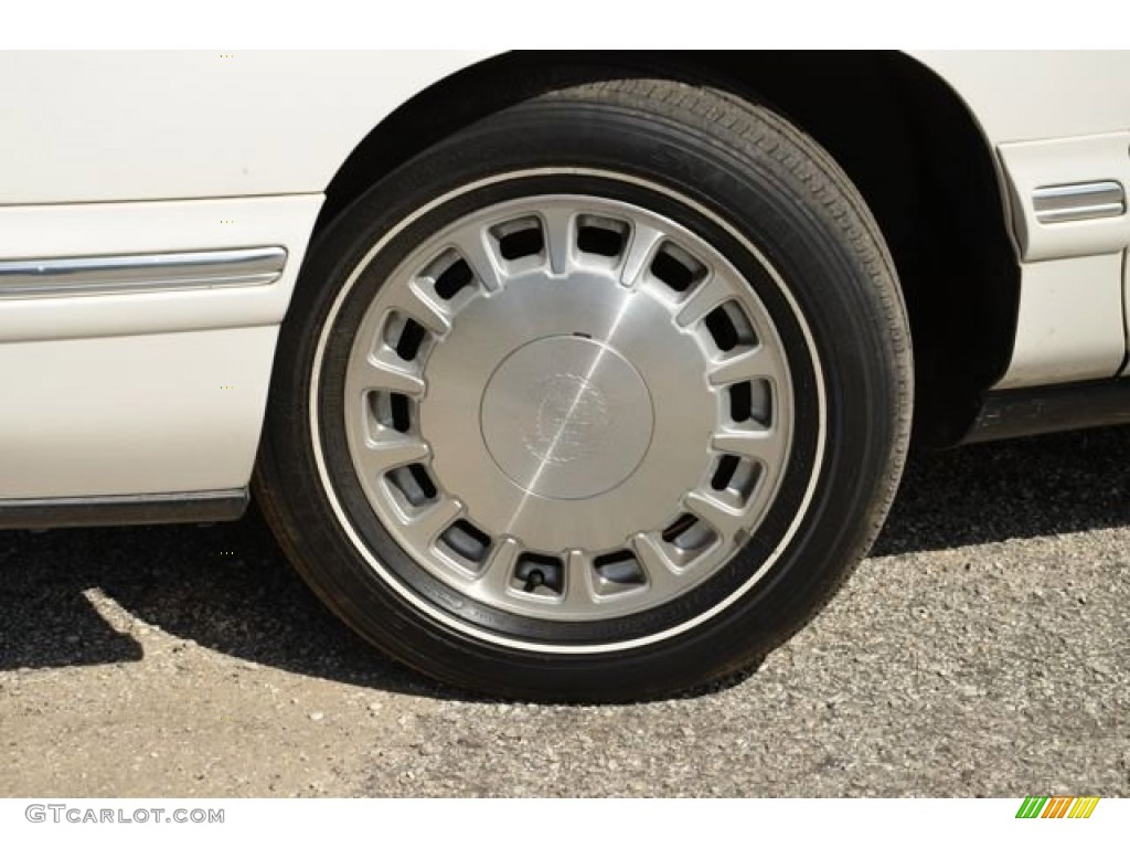 1998 Cadillac DeVille Sedan Wheel Photos