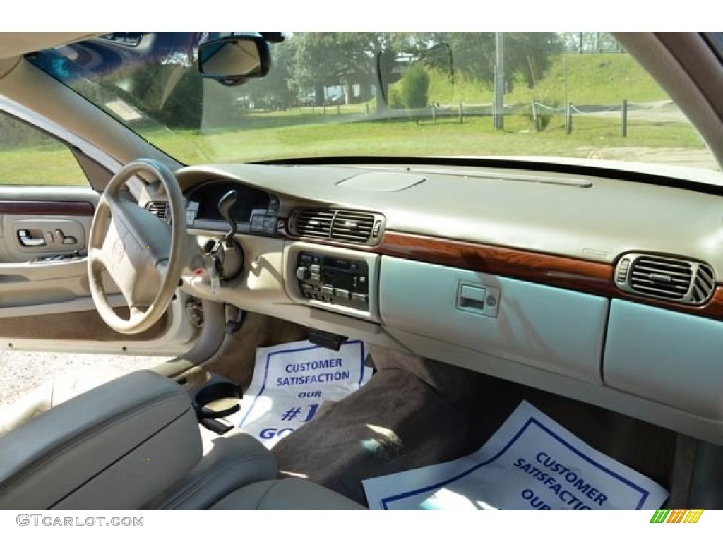 1998 DeVille Sedan - White / Shale photo #19