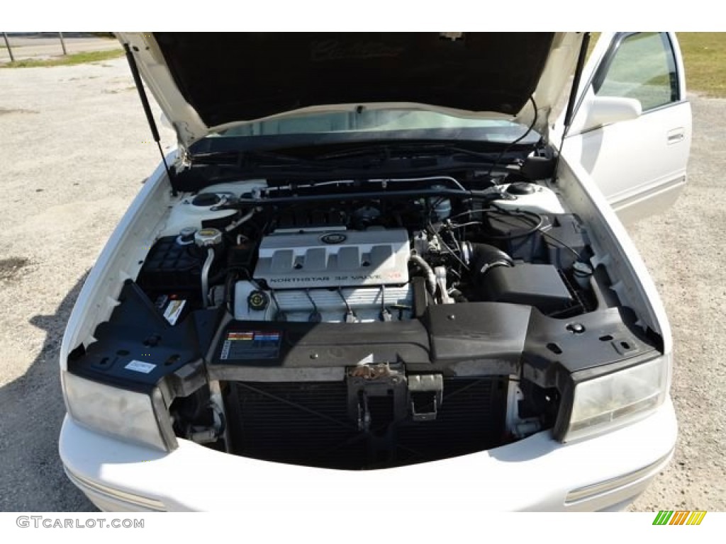 1998 DeVille Sedan - White / Shale photo #20