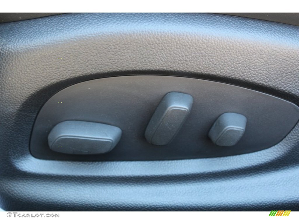 2013 Cadillac ATS 2.0L Turbo Luxury Controls Photo #78760019
