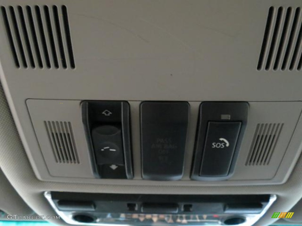 2008 BMW X3 3.0si Controls Photo #78760889