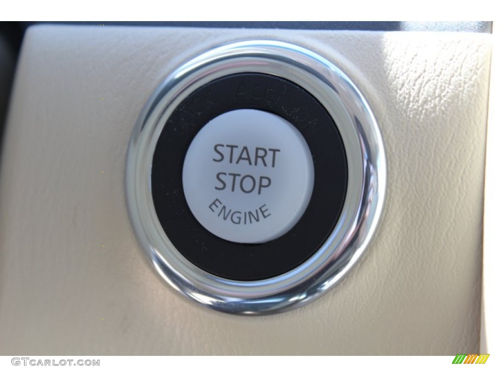 2013 Infiniti QX 56 Controls Photo #78762011